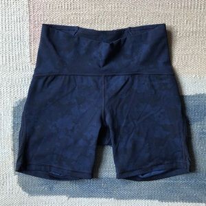 Lulu lemon bike shorts